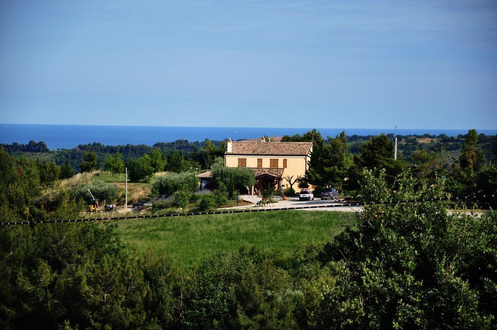 Gasthaus Briciola Di Sole Grottammare Zimmer foto